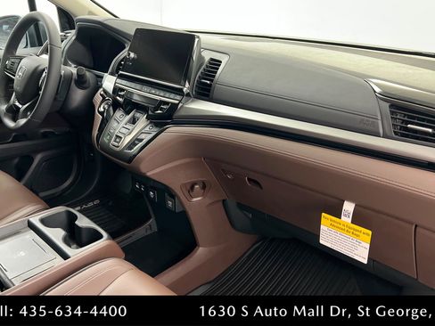 New 2026 Honda Odyssey Touring image 24