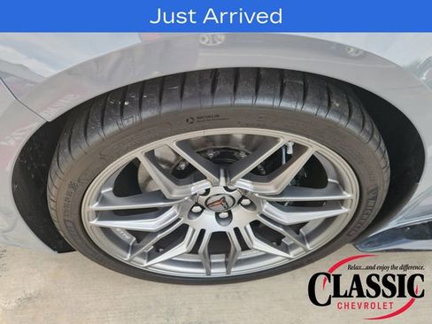Used 2025 Chevrolet Corvette Z06 RWD image 11