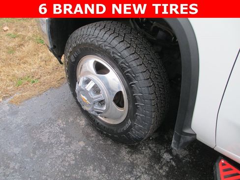 Used 2024 Chevrolet Silverado 3500 LT w/ All Star Edition image 3