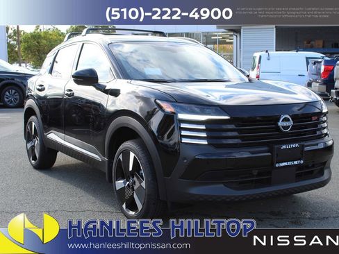 New 2025 Nissan Kicks SR image 5