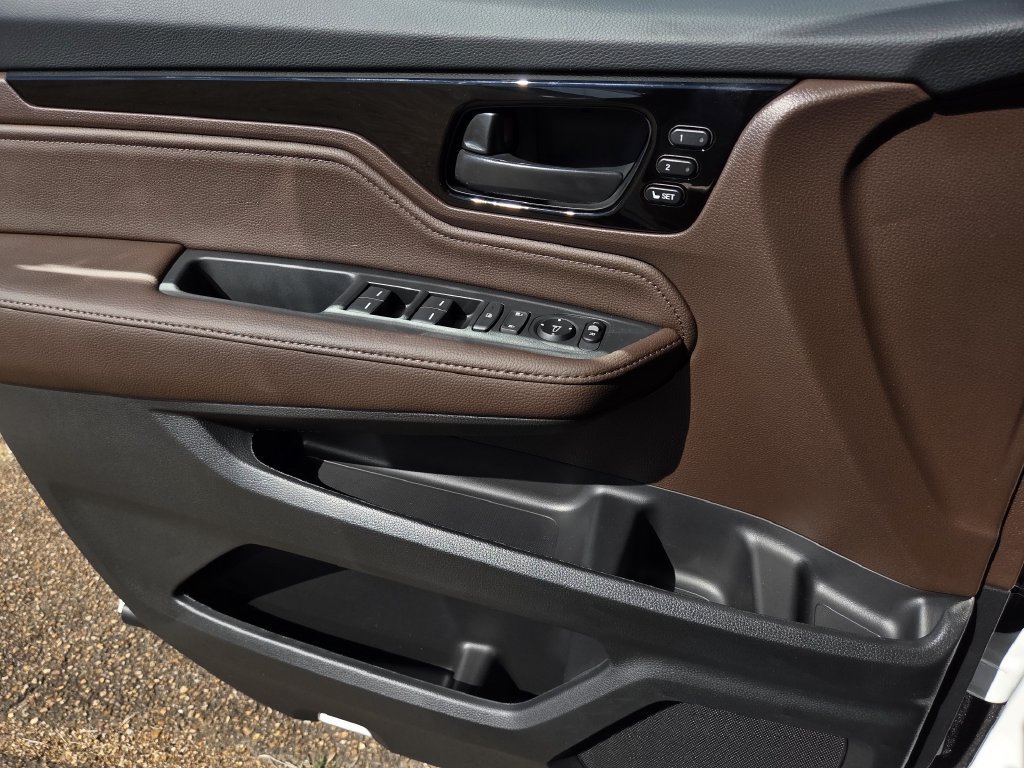 New 2027 Honda Odyssey Touring image 17