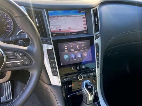 Used 2017 INFINITI Q60 3.0t Sport image 6