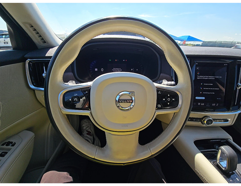 Used 2022 Volvo V90 B6 Cross Country w/ Climate Package AWD/4WD image 9