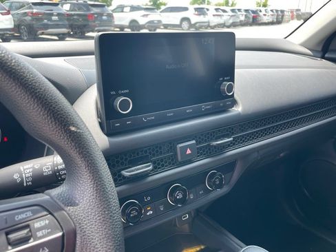 Used 2025 Honda HR-V LX image 15