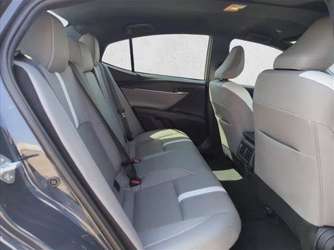 Used 2025 Toyota Camry SE w/ Convenience Package FWD image 19
