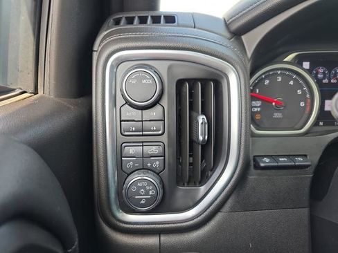 Used 2020 Chevrolet Silverado 1500 High Country w/ Technology Package image 26