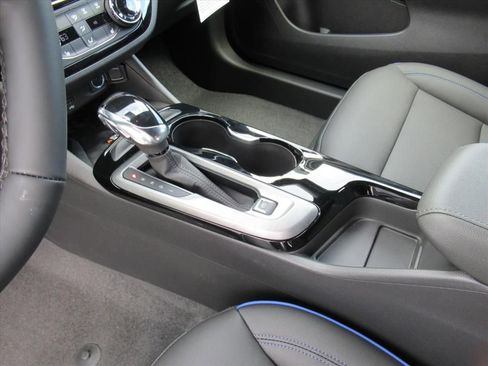 New 2026 Buick Envista Sport Touring w/ Convenience I Package FWD image 18
