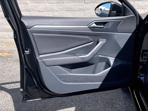 Certified 2024 Volkswagen Jetta Sport FWD image 21