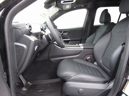 New 2026 Mercedes-Benz GLC 300 4MATIC image 9