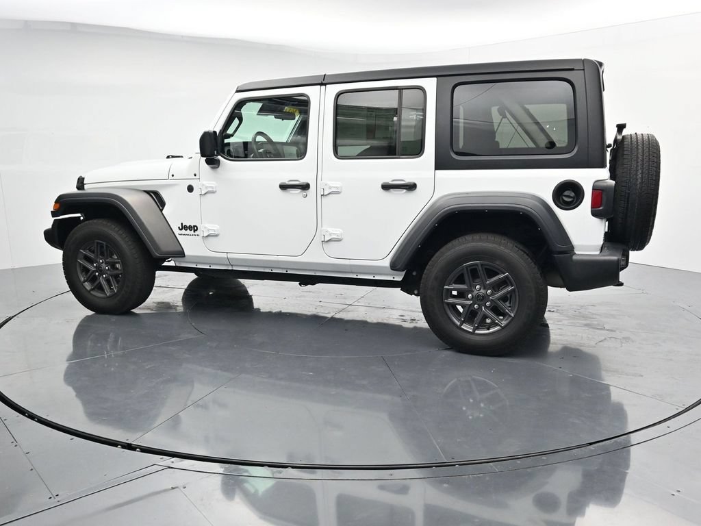 Used 2024 Jeep Wrangler Unlimited Sport AWD/4WD image 5
