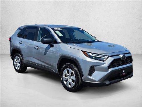 Used 2024 Toyota RAV4 LE FWD image 3