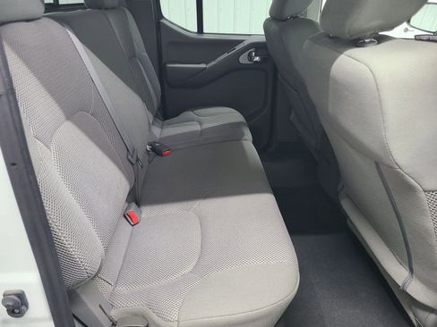 Used 2019 Nissan Frontier SV AWD/4WD image 37