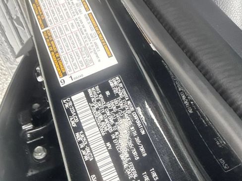 Used 2025 Lexus GX 550 AWD/4WD image 22