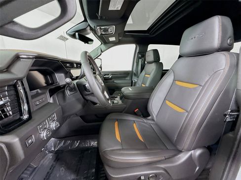 New 2026 GMC Sierra 3500 AT4 w/ AT4 Premium Plus Package AWD/4WD image 16