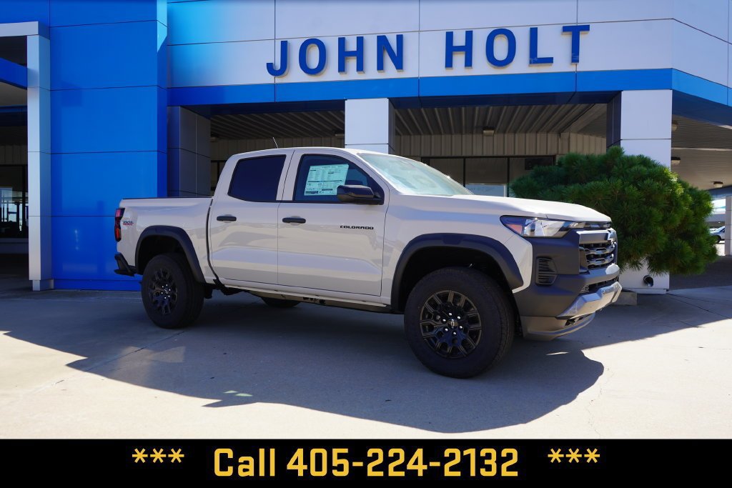 New 2026 Chevrolet Colorado Trail Boss AWD/4WD image 2