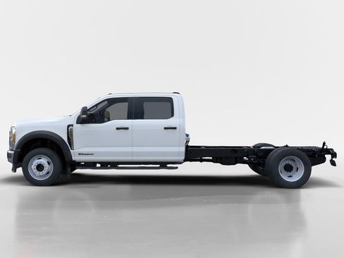 New 2026 Ford F550 4x4 Crew Cab image 33