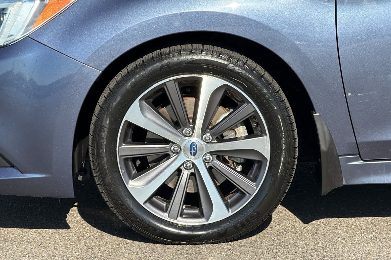 Used 2015 Subaru Legacy 3.6R Limited AWD/4WD image 29