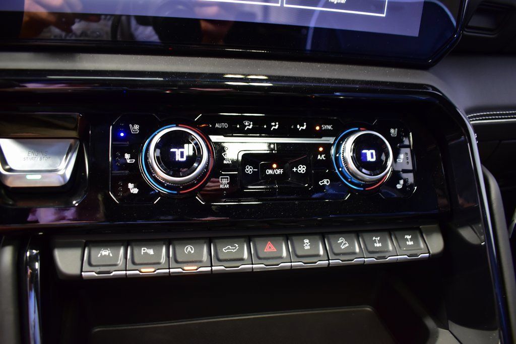 Certified 2023 GMC Sierra 1500 AT4X w/ AT4X AEV Edition AWD/4WD image 39