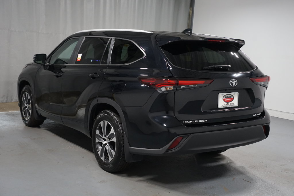 Used 2026 Toyota Highlander XLE AWD/4WD image 6
