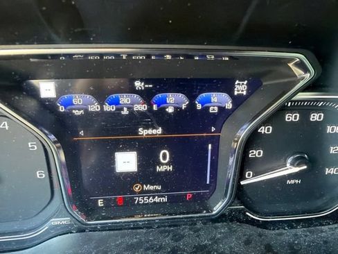 Used 2021 GMC Yukon Denali w/ Denali Premium Package AWD/4WD image 20