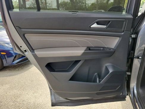 Used 2022 Volkswagen Atlas SE image 10