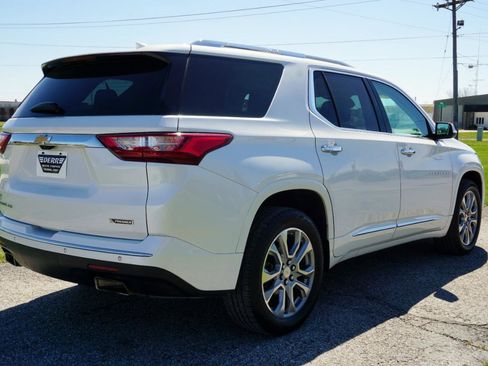 Used 2018 Chevrolet Traverse Premier image 25