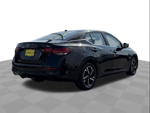 Used 2024 Nissan Sentra SV FWD image 5