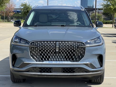 New 2025 Lincoln Aviator Reserve w/ Equipment Group 201A image 13