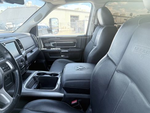 Used 2018 RAM 2500 Laramie w/ Sport Appearance Group AWD/4WD image 2