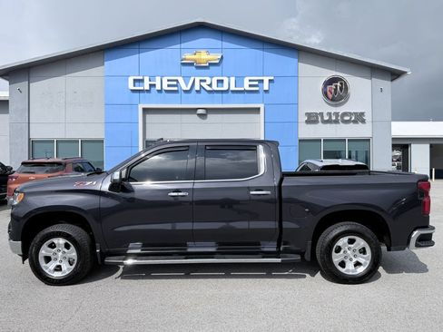 Used 2023 Chevrolet Silverado 1500 LTZ w/ Z71 Off-Road Package AWD/4WD image 3