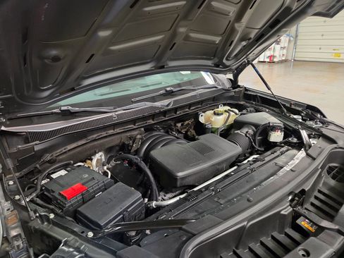 Used 2023 Chevrolet Suburban Premier RWD image 44