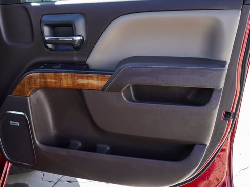 Used 2018 GMC Sierra 1500 SLT AWD/4WD image 28