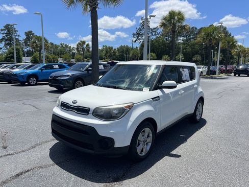 Used 2017 Kia Soul FWD image 5