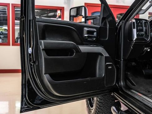 Used 2018 Chevrolet Silverado 2500 LTZ w/ Duramax Plus Package image 37
