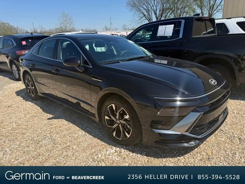 Used 2025 Hyundai Sonata SEL image 2