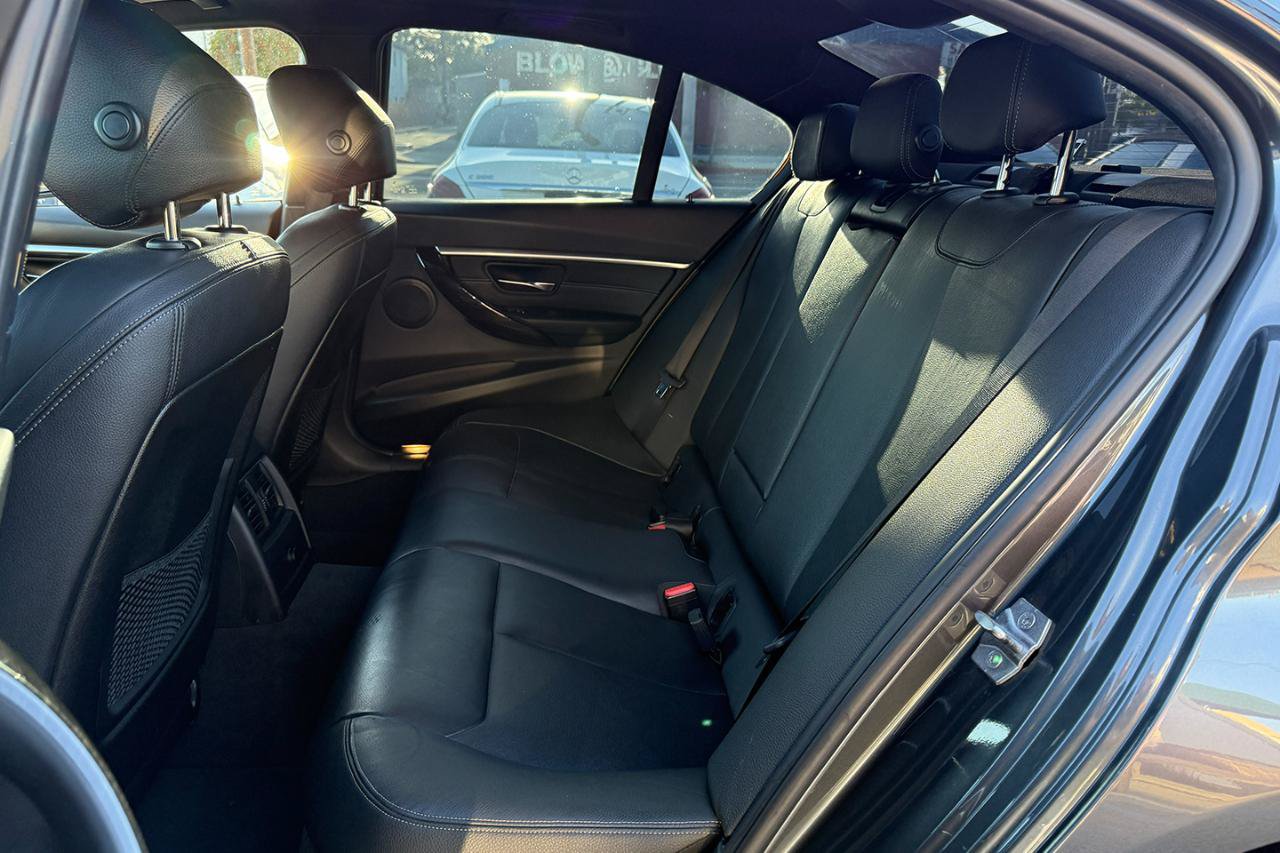 Used 2018 BMW 330i Sedan RWD image 20