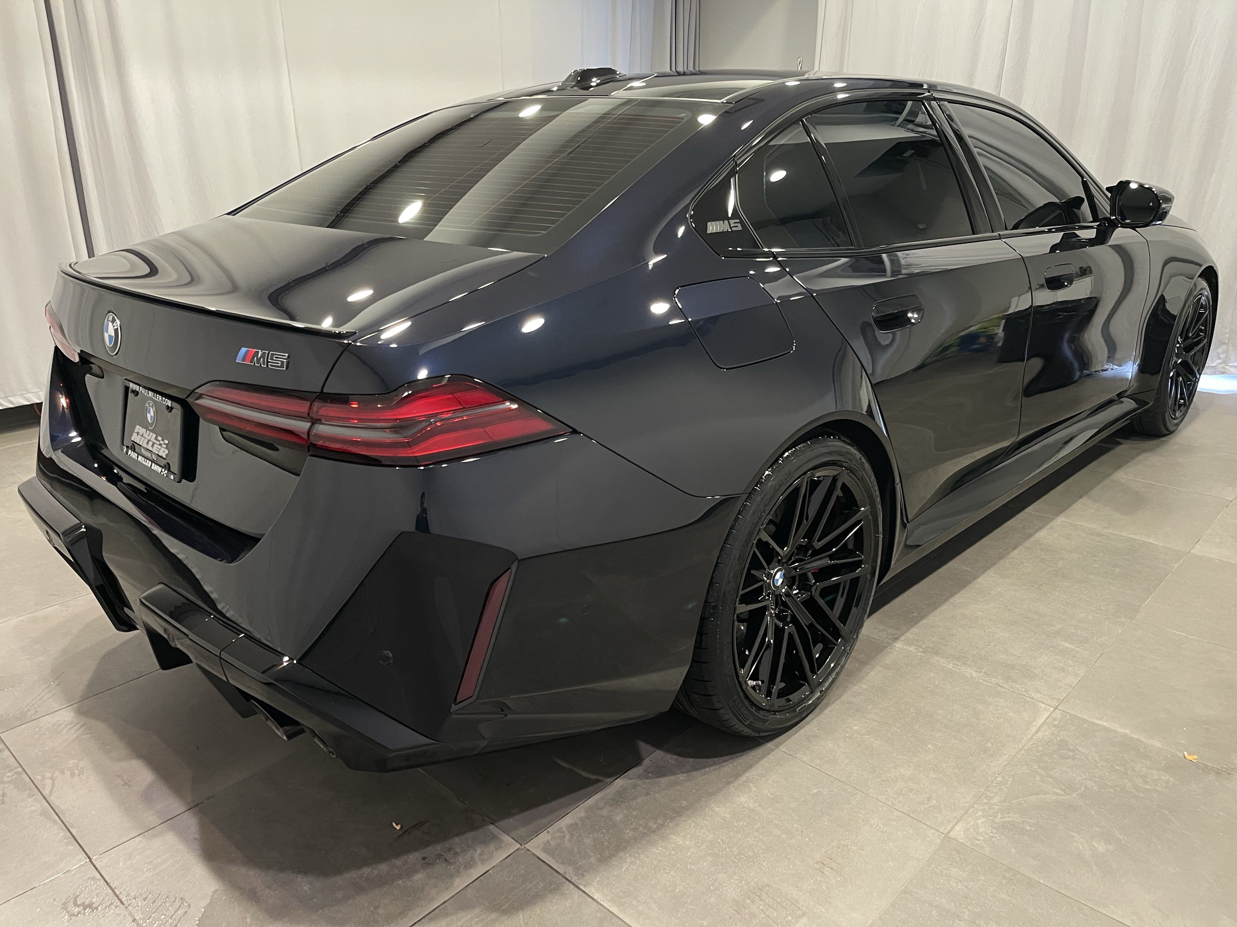 Certified 2025 BMW M5 w/ Executive Package AWD/4WD image 6