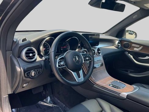 Used 2022 Mercedes-Benz GLC 300 4MATIC image 21