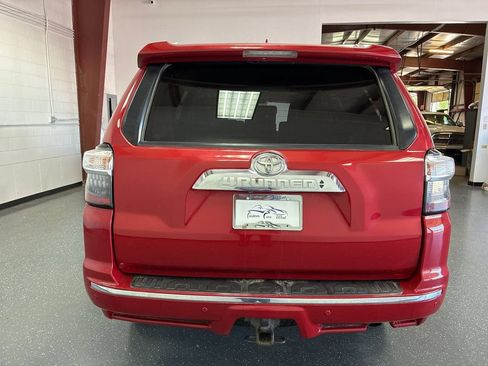 Used 2018 Toyota 4Runner Limited AWD/4WD image 5