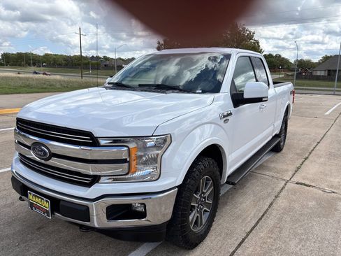 Used 2019 Ford F150 Lariat image 4