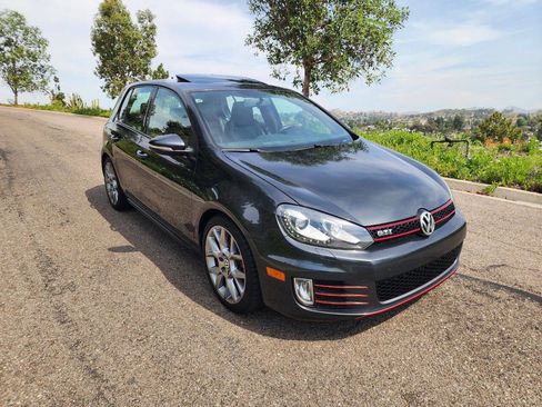 Used 2013 Volkswagen GTI Driver's Edition image 2