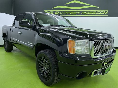 Used 2012 GMC Sierra 1500 Denali image 2