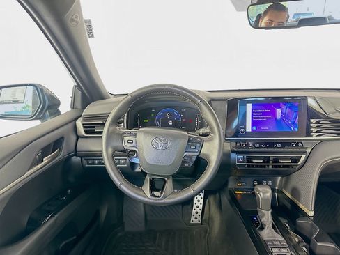 Used 2025 Toyota Camry SE w/ Convenience Package AWD/4WD image 22