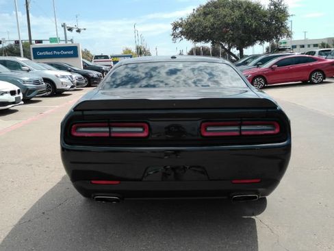 Used 2022 Dodge Challenger SXT w/ Blacktop Package RWD image 7