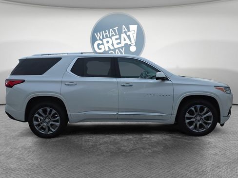 Used 2018 Chevrolet Traverse Premier AWD/4WD image 2