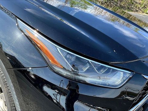 Used 2021 Toyota Highlander Platinum image 29