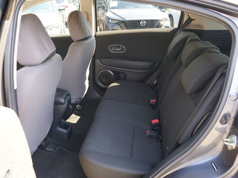 Used 2016 Honda HR-V EX image 17