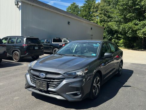 Used 2025 Subaru Legacy Premium AWD/4WD image 1