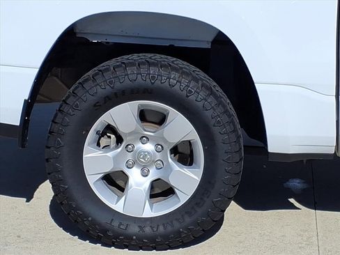 Used 2022 RAM 1500 Lone Star image 6