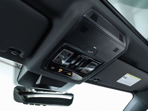 New 2026 Volkswagen Tiguan SE R-Line image 26